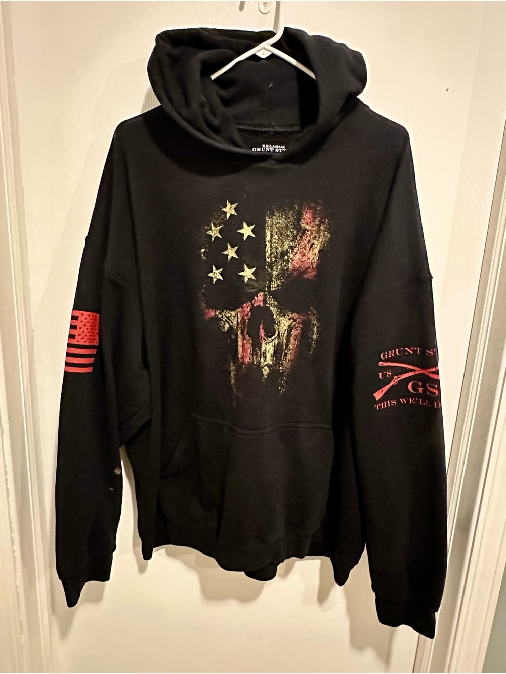 Grunt Style Black Hoodie with Distressed American Skull and Red Accents